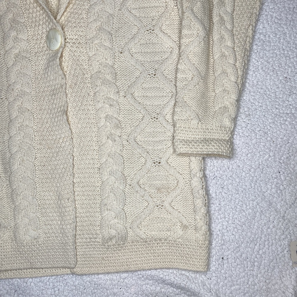 Inis Craft Merino Wool Cable Knit Cardigan: Size Medium - Picture 7 of 11